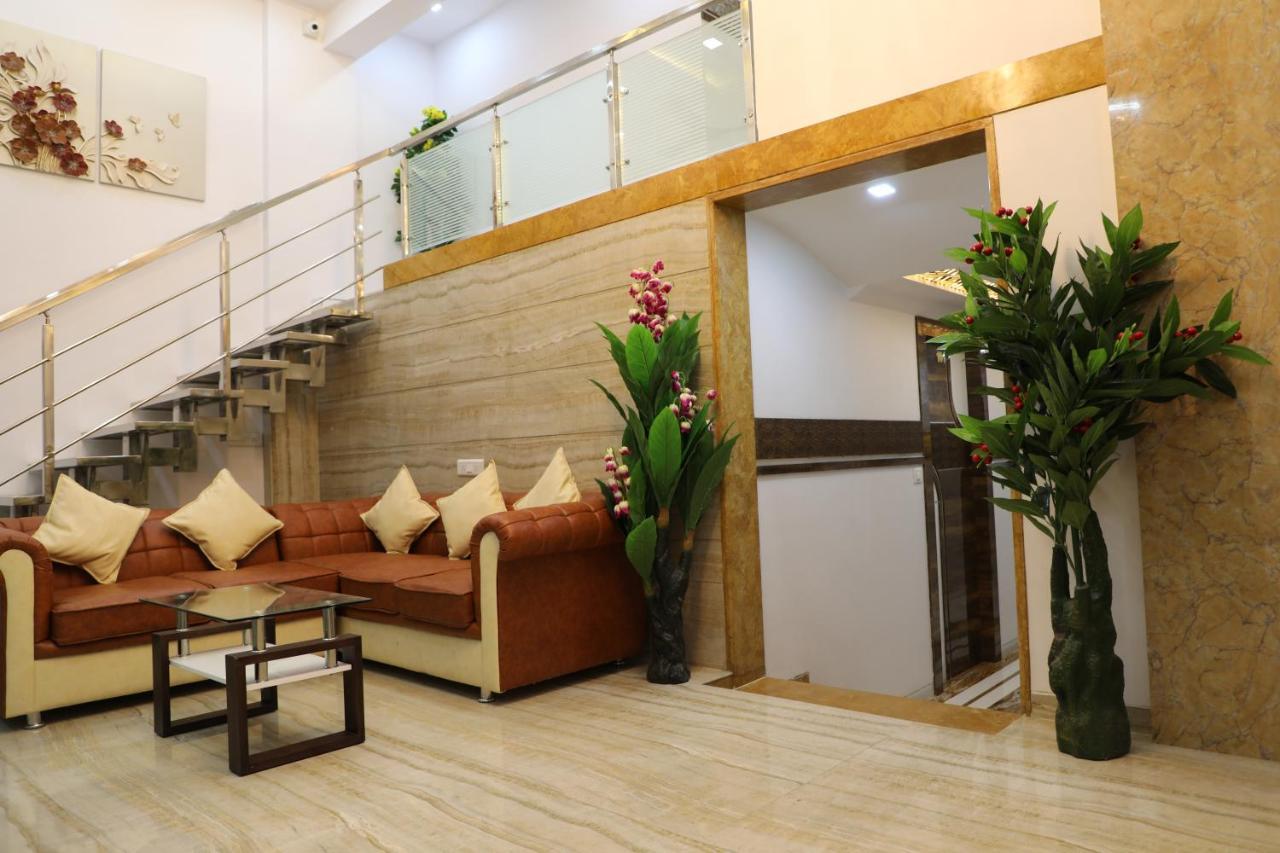 Hotel Pearl Navi Mumbai Exterior photo