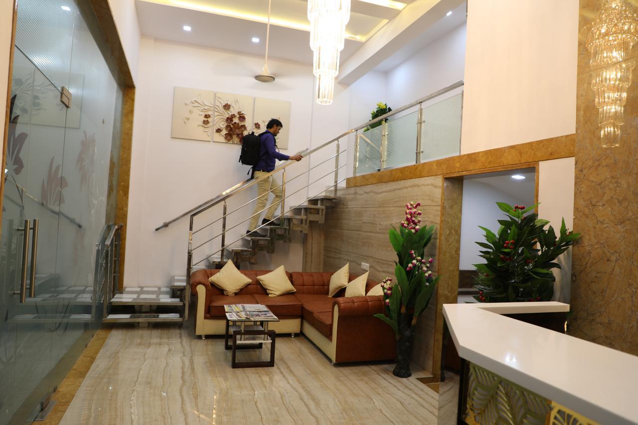 Hotel Pearl Navi Mumbai Exterior photo