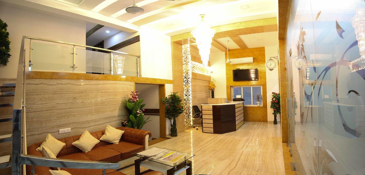 Hotel Pearl Navi Mumbai Exterior photo