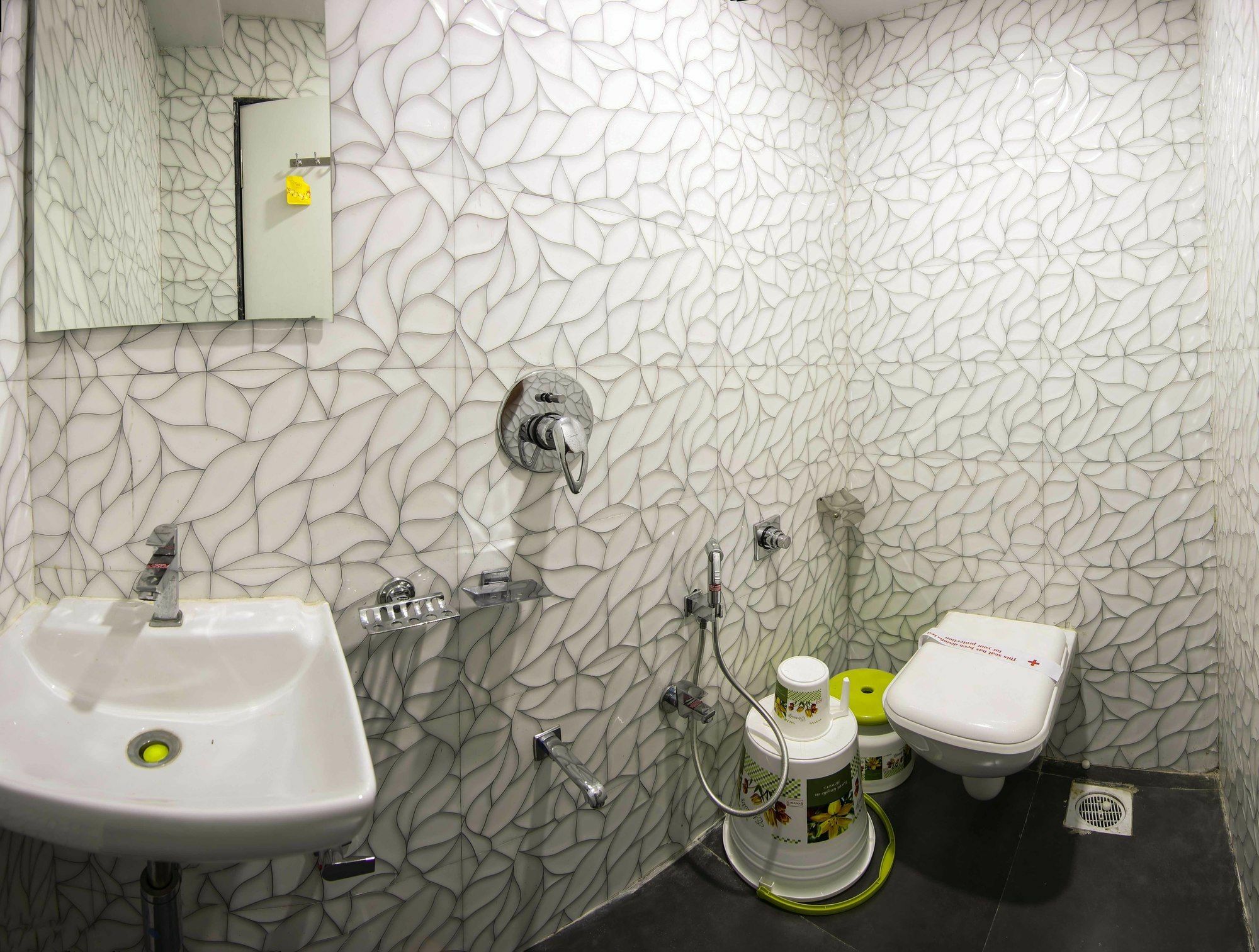 Hotel Pearl Navi Mumbai Exterior photo