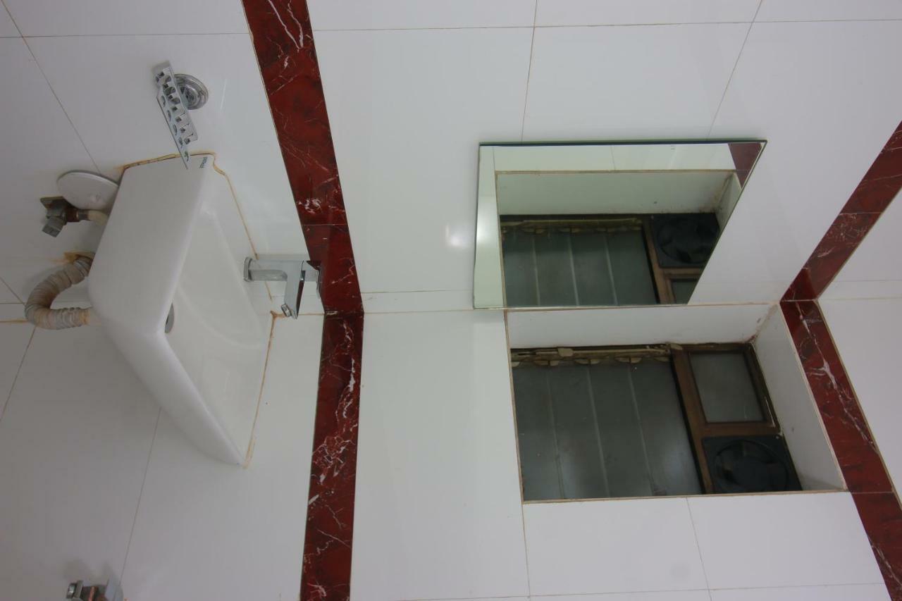 Hotel Pearl Navi Mumbai Exterior photo